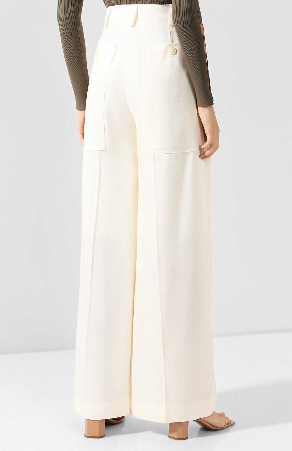 Брюки из вискозы JACQUEMUS белого цвета по цене 44650 руб., арт. 194PA03/32150, фото 4 Брюки из вискозы JACQUEMUS, арт. 194PA03/32150, фото 4