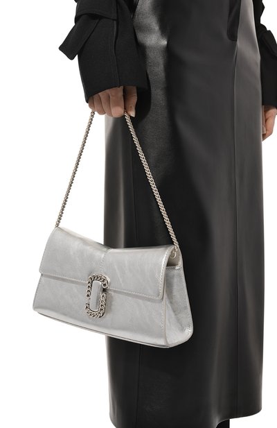 Сумка the top MARC JACOBS (THE) серебряного цвета по цене 55900 руб., арт. 2F3HCL079H01, фото 2 Сумка the top MARC JACOBS (THE), арт. 2F3HCL079H01, фото 2