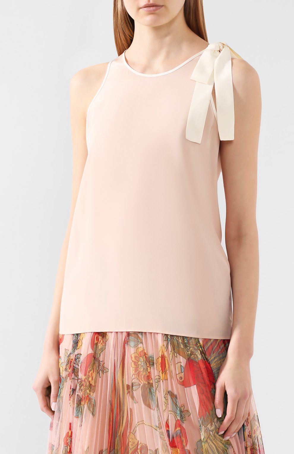 Шелковый топ REDVALENTINO розового цвета по цене 39950 руб., арт. TR0AE0J0/2MJ, фото 3 Шелковый топ REDVALENTINO, арт. TR0AE0J0/2MJ, фото 3