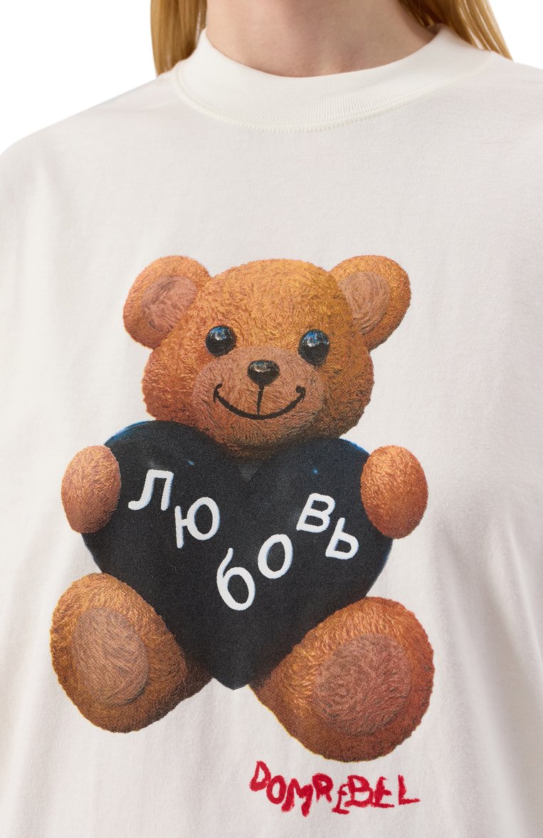 Женская хлопковая футболка DOMREBEL молочного цвета, арт. L0VEBEAR/T-SHIRT | Фото 5 (Материал внешний: Хлопок; Рукава: Короткие; Длина (для топов): Стандартные; Принт: С принтом; Стили: Кэжуэл; Женское Кросс-КТ: Футболка-одежда)
