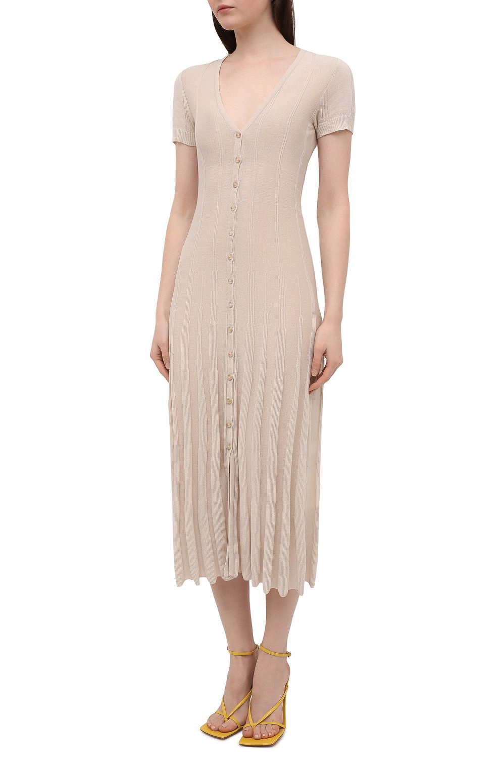Хлопковое платье JACQUEMUS бежевого цвета по цене 49950 руб., арт. 211KN20/200800, фото 3 Хлопковое платье JACQUEMUS, арт. 211KN20/200800, фото 3