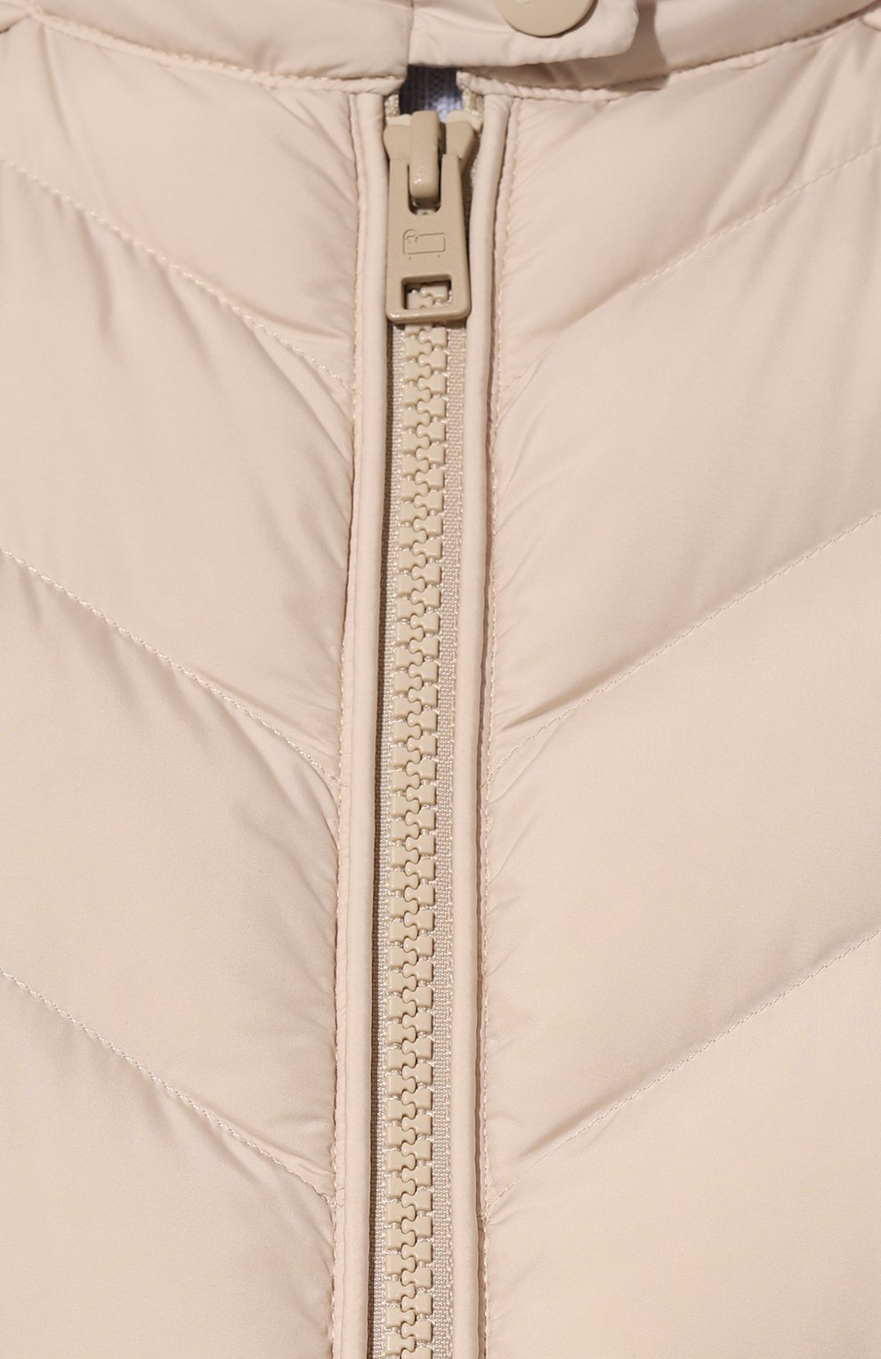 Пуховая куртка WOOLRICH бежевого цвета по цене 49800 руб., арт. CFWW0U0776FR/UT2635, фото 5 Пуховая куртка WOOLRICH, арт. CFWW0U0776FR/UT2635, фото 5