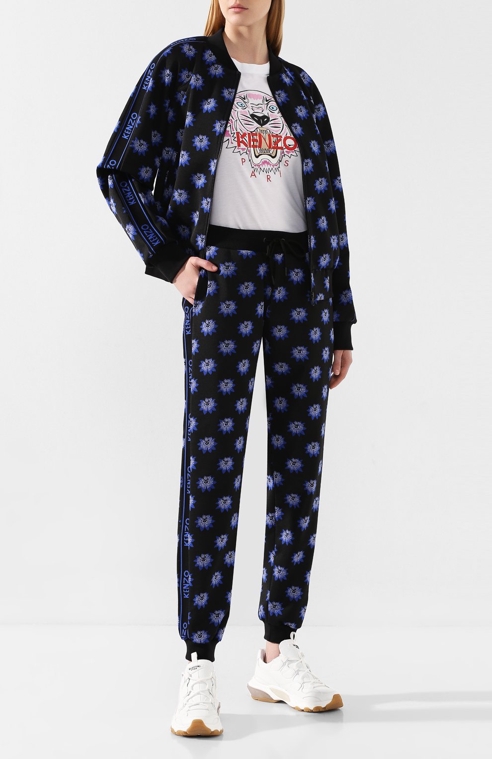 Джоггеры с принтом KENZO черного цвета по цене 24200 руб., арт. F962PA711900, фото 2 Джоггеры с принтом KENZO, арт. F962PA711900, фото 2