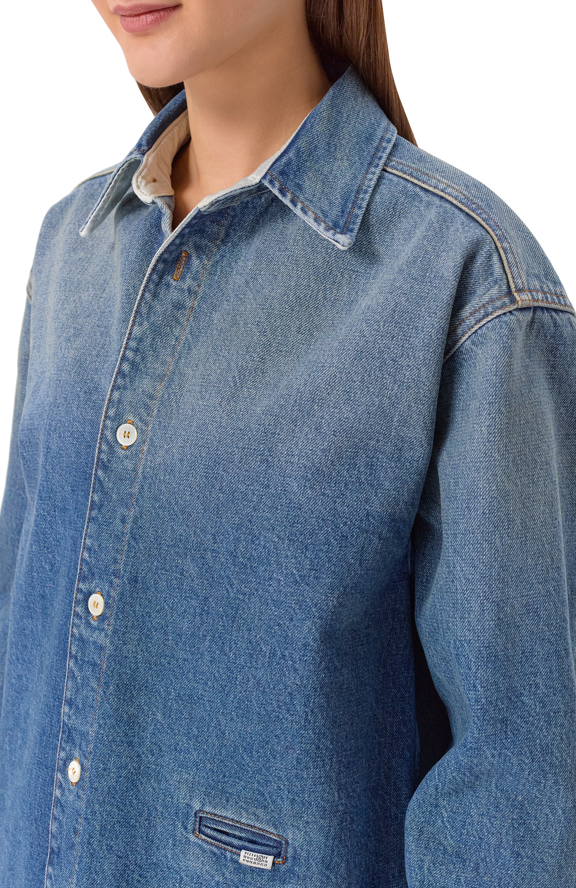 Джинсовая рубашка MM6 синего цвета по цене 84650 руб., арт. S52DT0056/M30058, фото 5 Джинсовая рубашка MM6, арт. S52DT0056/M30058, фото 5