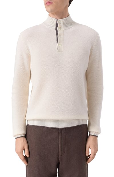 Кашемировый джемпер ANDREA CAMPAGNA белого цвета по цене 128500 руб., арт. WU26WS310-07-FWS263, фото 3 Кашемировый джемпер ANDREA CAMPAGNA, арт. WU26WS310-07-FWS263, фото 3