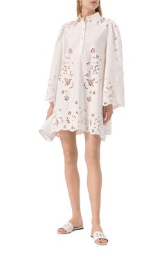Женские кожаные шлепанцы bianca DOLCE & GABBANA белого цвета, арт. CQ0436/AY329 | Фото 2 (Подошва: Плоская; Каблук высота: Низкий; Материал внутренний: Натуральная кожа; Материал сплава: Проставлено; Драгоценные камни: Проставлено; Материал внешний: Натуральная кожа; Каблук тип: Устойчивый)