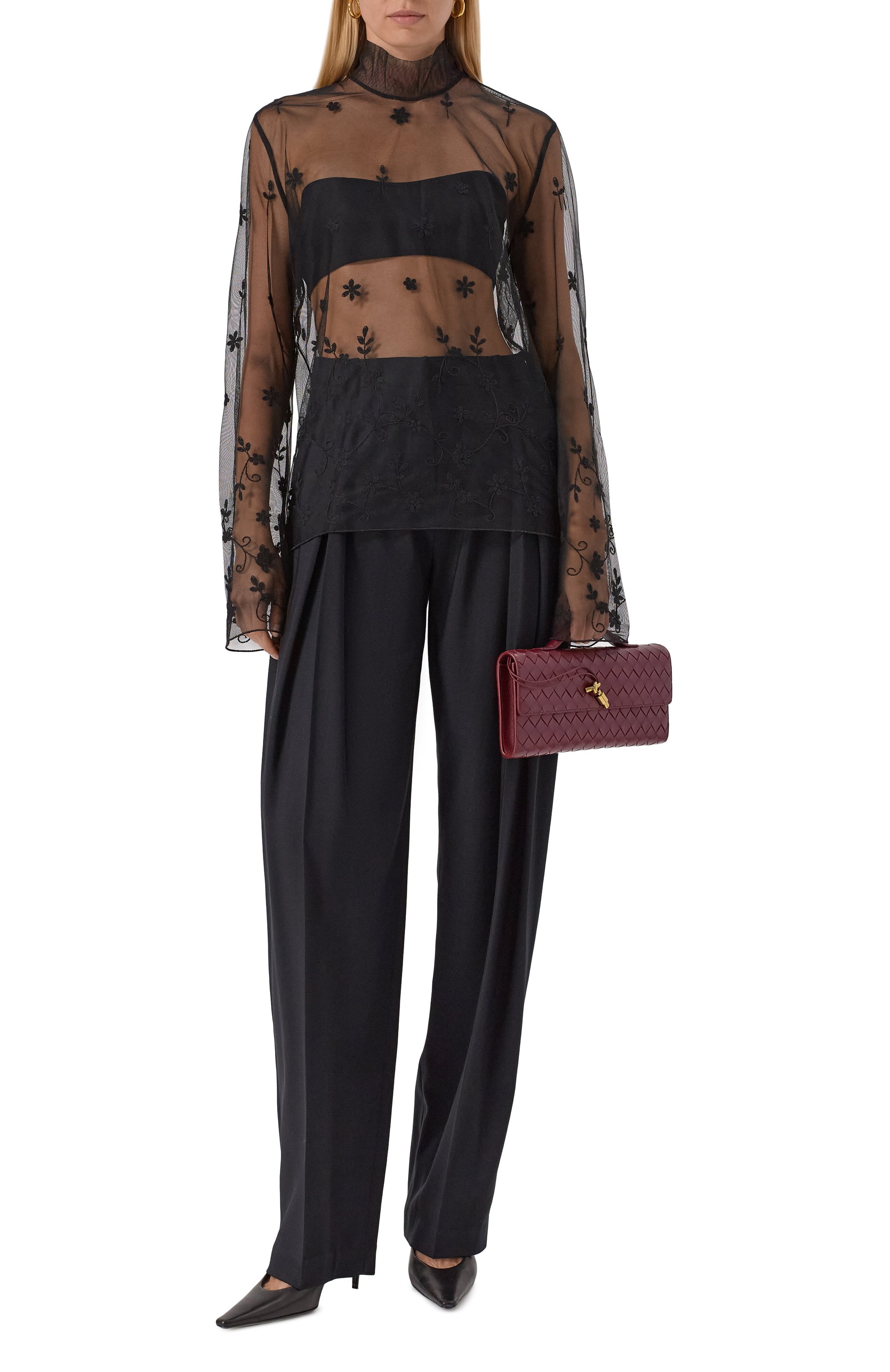 Топ TOTEME черного цвета по цене 72500 руб., арт. 253-WRT0546-FB0431, фото 2 Топ TOTEME, арт. 253-WRT0546-FB0431, фото 2