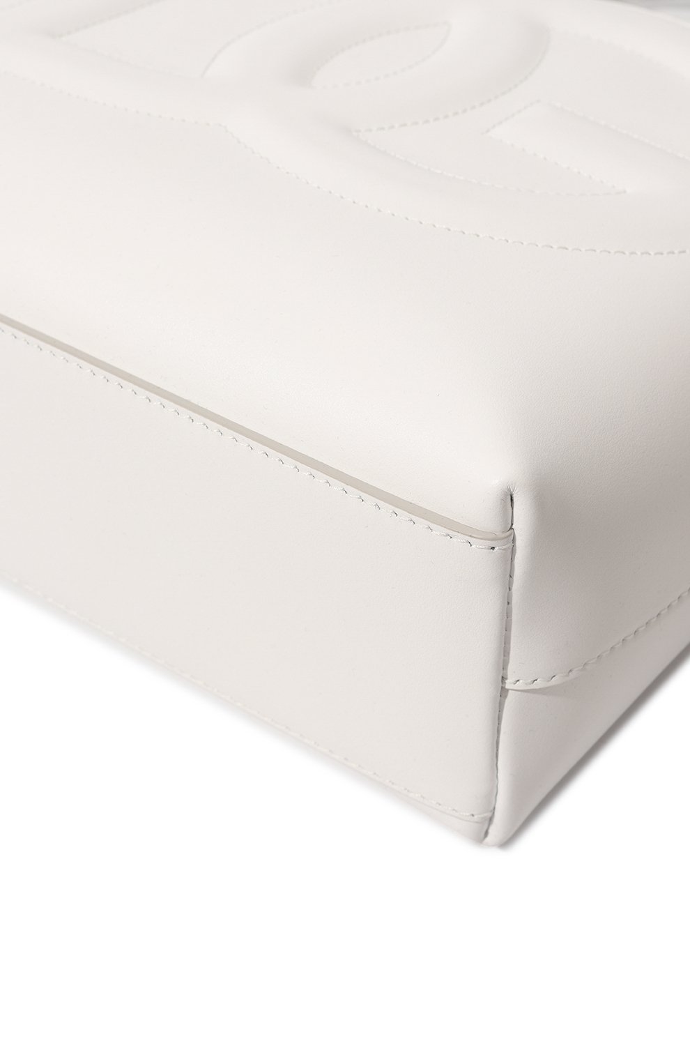 Сумка-тоут dg logo small DOLCE & GABBANA белого цвета по цене 118500 руб., арт. BB7337/AW576, фото 3 Сумка-тоут dg logo small DOLCE & GABBANA, арт. BB7337/AW576, фото 3