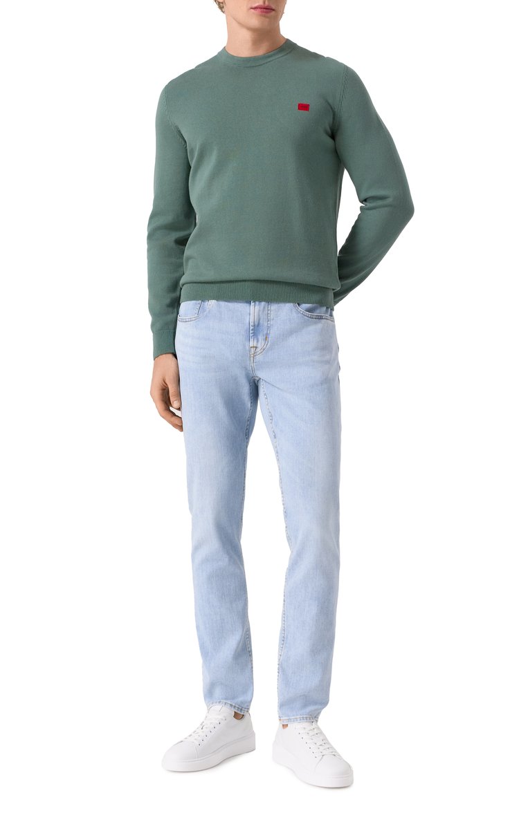 Мужские джинсы 7 FOR ALL MANKIND голубого цвета, арт. 7T042R51 | Фото 2 (Длина (брюки, джинсы): Стандартные; Материал внешний: Хлопок, Деним; Детали: Делаве; Силуэт М (брюки): Прямые; Кросс-КТ: Деним; Стили: Повседневный)