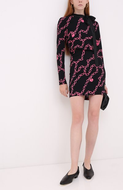 Платье из вискозы REDVALENTINO черного цвета по цене 47500 руб., арт. UR3VAR35/57F, фото 2 Платье из вискозы REDVALENTINO, арт. UR3VAR35/57F, фото 2