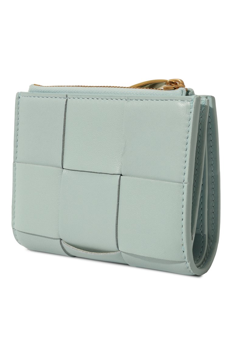 Женские кожаное портмоне BOTTEGA VENETA голубого цвета, арт. 742698/VCQC4 | Фото 2 (Нос: Не проставлено; Материал: Натуральная кожа)