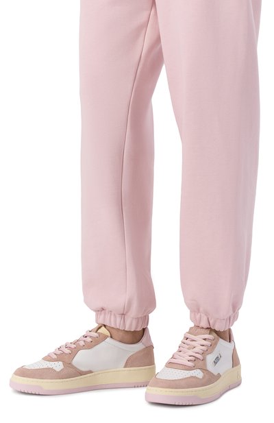 Кожаные кеды medalist AUTRY розового цвета по цене 24350 руб., арт. A1UNAULWBW01, фото 2 Кожаные кеды medalist AUTRY, арт. A1UNAULWBW01, фото 2