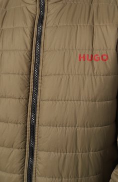 Мужская утепленная куртка HUGO хаки цвета, арт. 50468719 | Фото 5 (Материал сплава: Проставлено; Длина (верхняя одежда): Короткие; Рукава: Длинные; Драгоценные камни: Проставлено; Материал внешний: Синтетический материал; Мужское Кросс-КТ: утепленные куртки; Кросс-КТ: Куртка, Утепленные; Стили: Кэжуэл, Милитари)