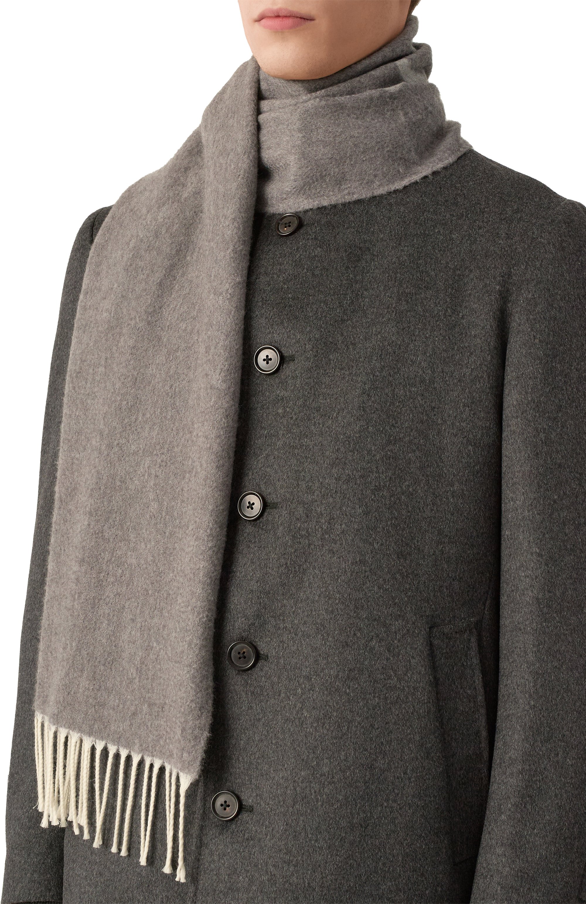 Шарф из кашемира и шерсти KITON серого цвета по цене 106000 руб., арт. USCIACK0201F10, фото 2 Шарф из кашемира и шерсти KITON, арт. USCIACK0201F10, фото 2