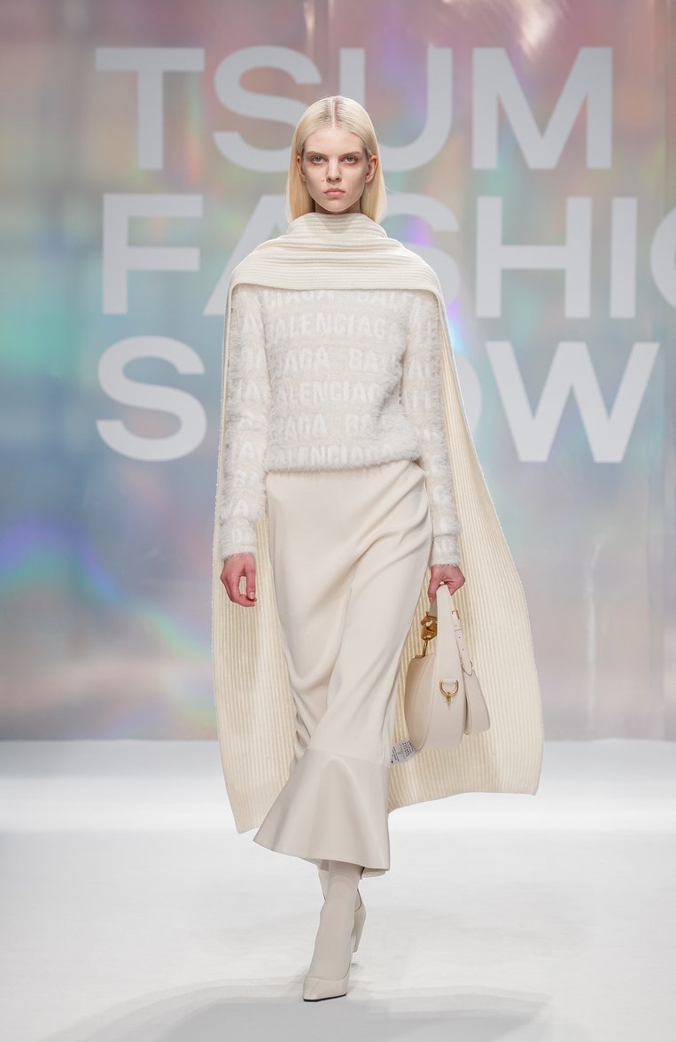 Женская сумка vlogo signature mini VALENTINO кремового цвета, арт. 6W2P0AK3/SNP | Фото 8 (Размер: mini; Материал: Натуральная кожа)
