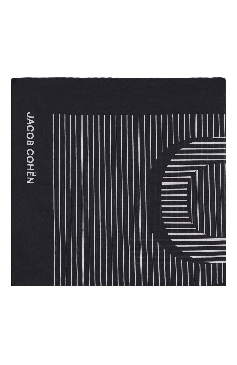 Мужские джинсовые шорты JACOB COHEN голубого цвета, арт. JUM_0E001 057 S2851 B1 | Фото 8 (Материал внешний: Хлопок, Деним; Длина Шорты М: До колена; Принт: Без принта; Кросс-КТ: Деним; Случай: Повседневный; Стили: Кэжуэл; Детали: Без декора; Автоматизация состава: Проставлено; Автоматизация ТО: Проставлено)
