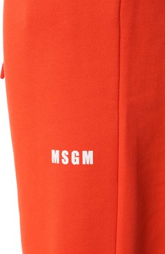 Женские хлопковые джоггеры MSGM красного цвета, арт. 3841MDP500/257000 | Фото 6 (Длина (брюки, джинсы): Стандартные; Материал внешний: Хлопок; Материал сплава: Проставлено; Драгоценные камни: Проставлено; Женское Кросс-КТ: Брюки-одежда, Джоггеры - брюки; Стили: Спорт-шик)