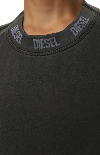 Хлопковая футболка DIESEL темно-серого цвета по цене 9950 руб., арт. A06262/0JFAX, фото 5 Хлопковая футболка DIESEL, арт. A06262/0JFAX, фото 5