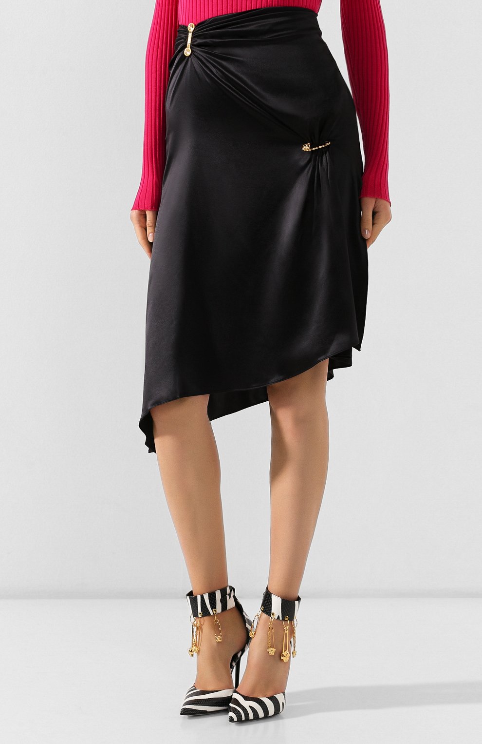 Шелковая юбка VERSACE черного цвета по цене 107000 руб., арт. A83320/A230728, фото 3 Шелковая юбка VERSACE, арт. A83320/A230728, фото 3