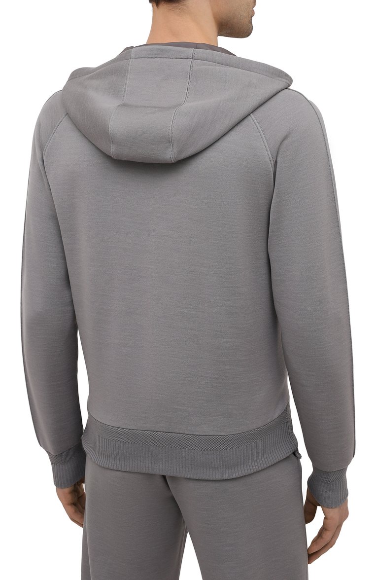 Мужской толстовка ZEGNA серого цвета, арт. UY564/815 | Фото 4 (Рукава: Длинные; Длина (для топов): Стандартные; Материал внешний: Хлопок, Шерсть, Синтетический материал; Мужское Кросс-КТ: Толстовка-одежда; Стили: Спорт-шик; Региональные ограничения белый список (Axapta Mercury): RU; Драгоценные камни: Проставлено; Материал сплава: Проставлено)