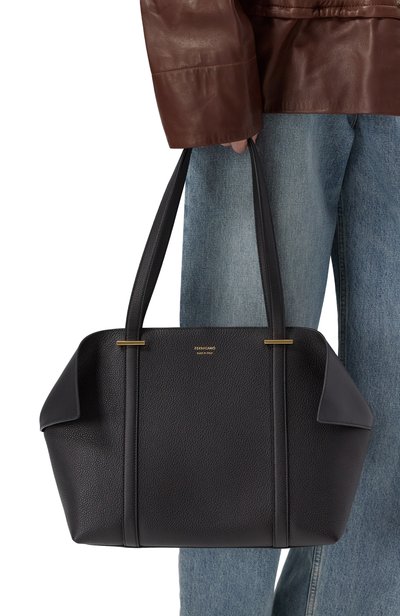Женская сумка-тоут folded large FERRAGAMO, арт. 21A580/789576