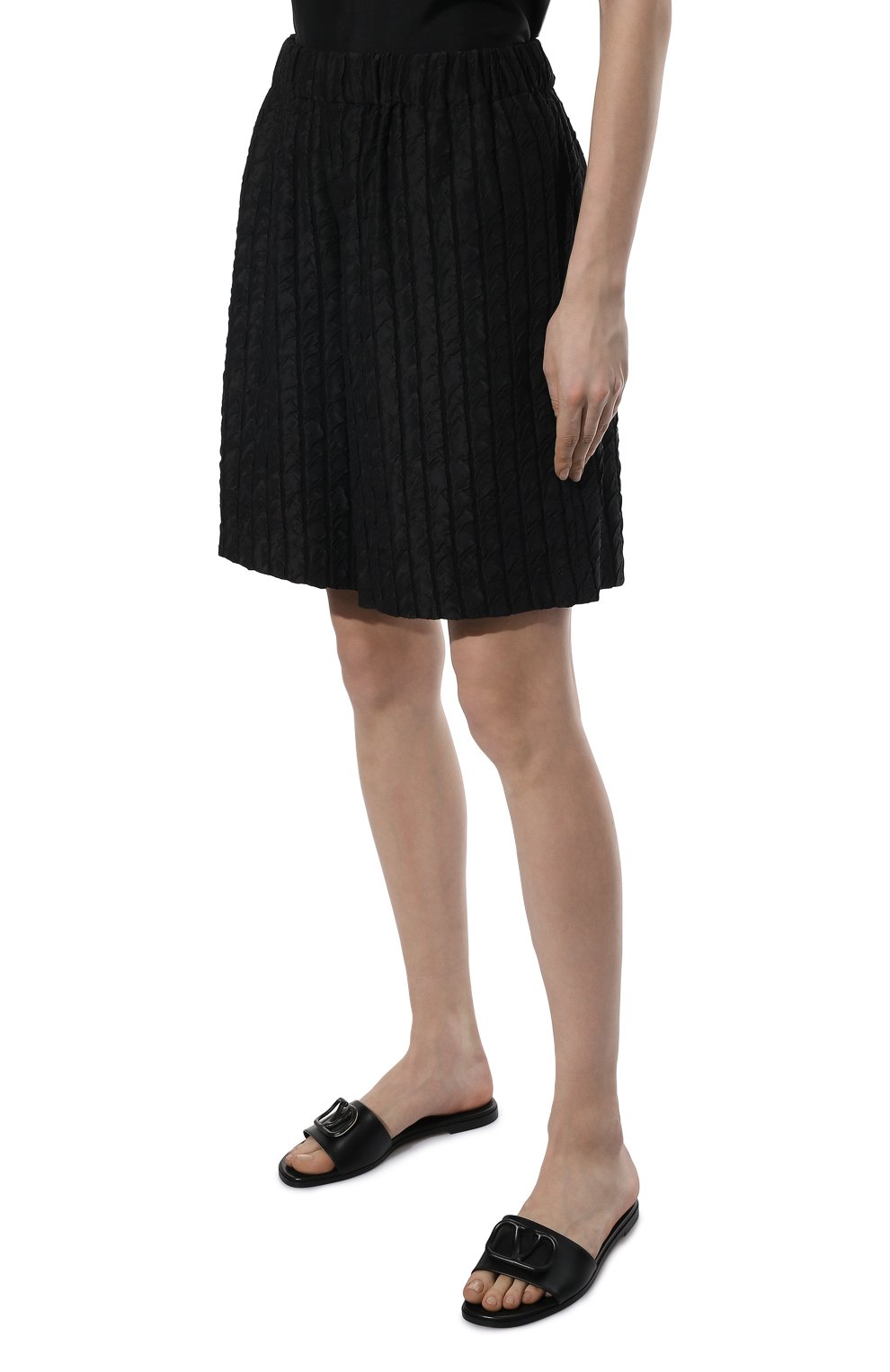 Шорты DRIES VAN NOTEN черного цвета по цене 59950 руб., арт. 221-030945-4147, фото 3 Шорты DRIES VAN NOTEN, арт. 221-030945-4147, фото 3