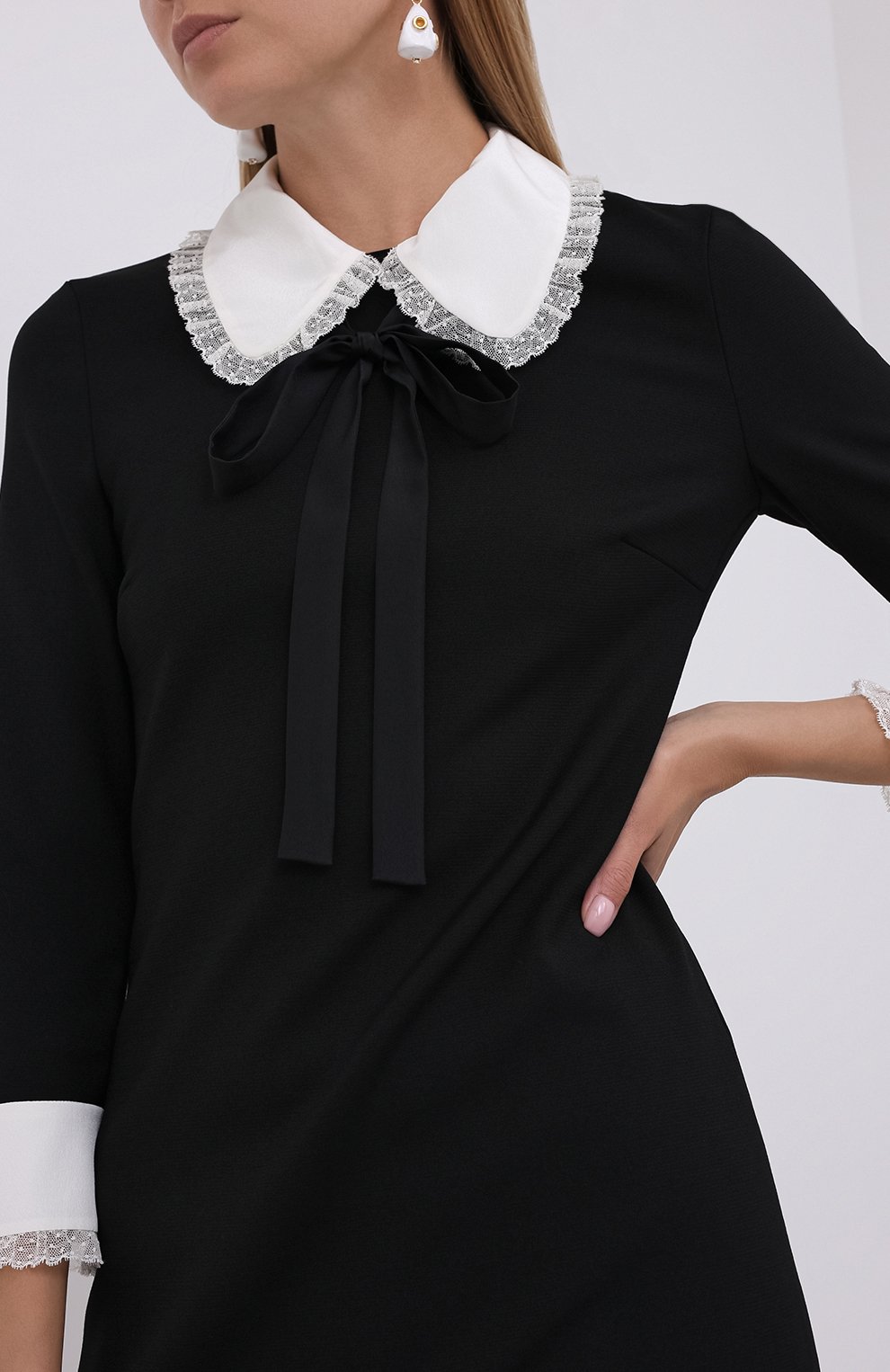 Платье REDVALENTINO черного цвета по цене 49700 руб., арт. UR3VAR20/4JA, фото 5 Платье REDVALENTINO, арт. UR3VAR20/4JA, фото 5