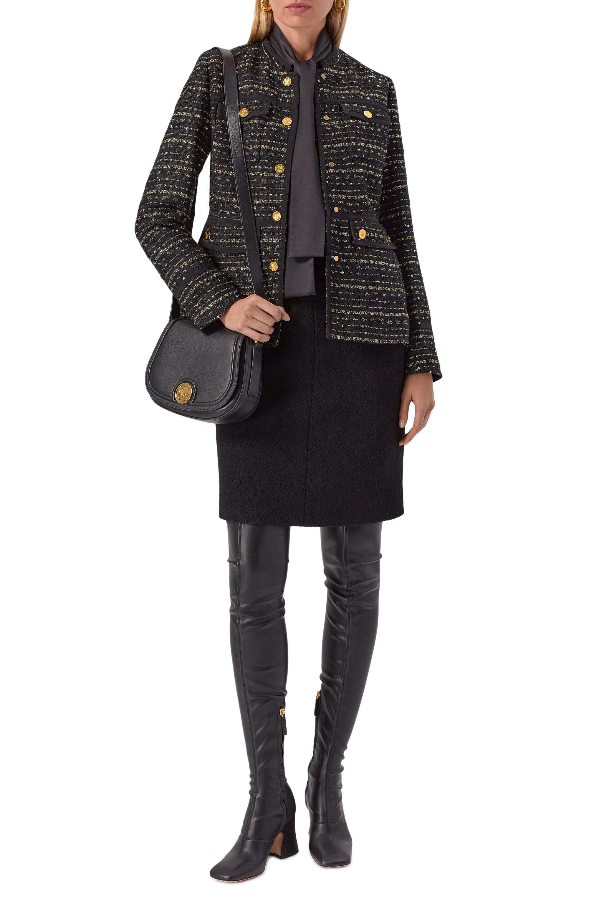 Сумка horse medal CHLOÉ черного цвета по цене 226500 руб., арт. CH25AS790037, фото 7 Сумка horse medal CHLOÉ, арт. CH25AS790037, фото 7