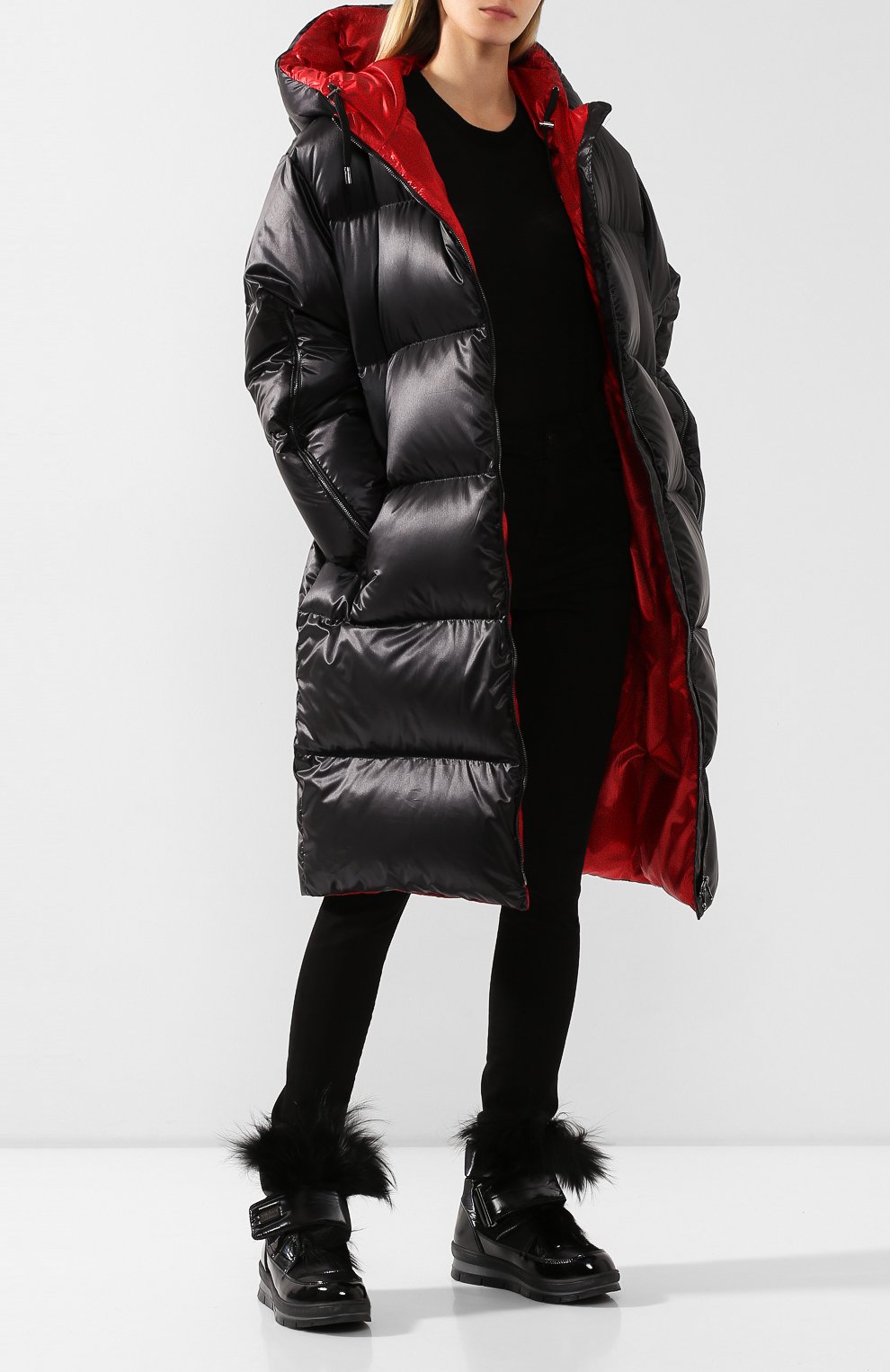 Пуховик SEVEN LAB черного цвета по цене 42000 руб., арт. DJHL20-Q black/red, фото 2 Пуховик SEVEN LAB, арт. DJHL20-Q black/red, фото 2