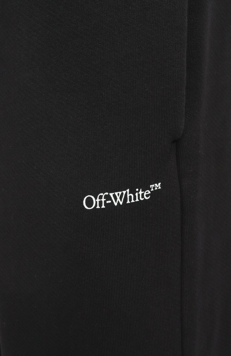 Мужские хлопковые брюки OFF-WHITE черного цвета, арт. 0MCH054S25FLE003 | Фото 6 (Длина (брюки, джинсы): Стандартные; Автоматизация ТО: Проставлено; Материал внешний: Хлопок; Стили: Кэжуэл; Автоматизация состава: Проставлено; Случай: �Повседневный)