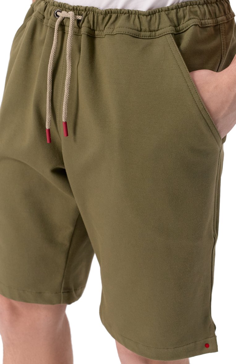 Мужские хлопковые шорты KITON хаки цвета, арт. UPSH0RTH0805284 | Фото 5 (Длина Шорты М: До колена; Материал внешний: Хлопок; Случай: Повседневный; Принт: Без принта; Стили: Милитари; Автоматизация ТО: Проставлено; Автоматизация состава: Проставлено; Детали: Без декора)