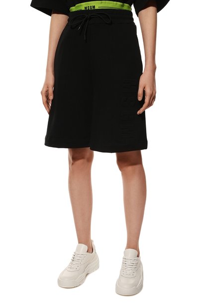 Хлопковые шорты MSGM черного цвета по цене 26900 руб., арт. 3241MDB69 227299, фото 3 Хлопковые шорты MSGM, арт. 3241MDB69 227299, фото 3