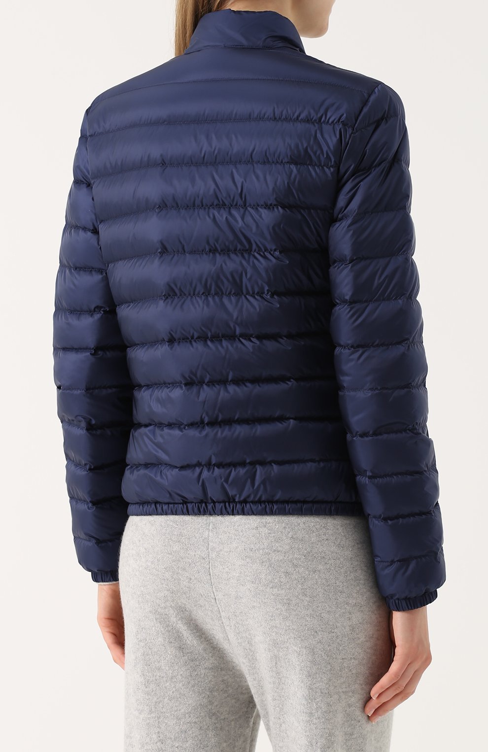 Стеганый пуховик с воротником-стойкой MONCLER синего цвета по цене 47100 руб., арт. C1-093-45379-99-53048, фото 4 Стеганый пуховик с воротником-стойкой MONCLER, арт. C1-093-45379-99-53048, фото 4