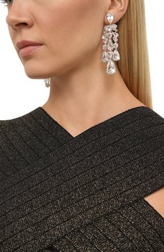 Женская клипсы mesmera SWAROVSKI серебряного цвета, арт. 5661691 | Фото 2 (Нос: Не проставлено; Региональные ограничения белый список (Axapta Mercury): Не проставлено; Женское Кросс-КТ: Клипсы-серьги; Материал: Кристаллы)