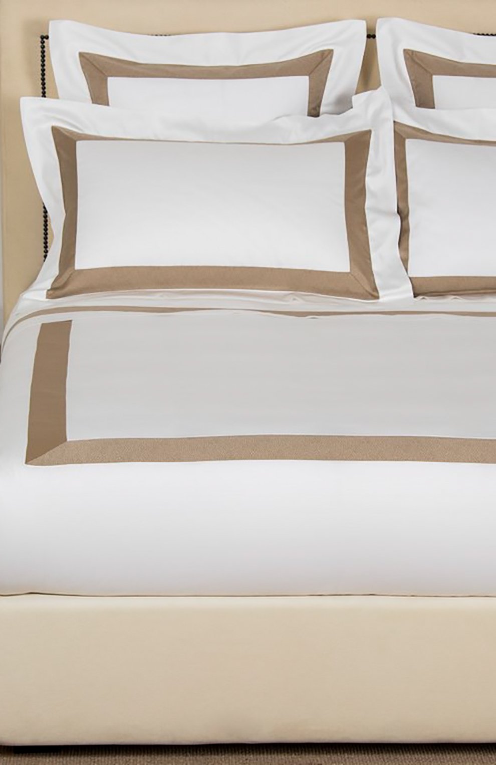 Наволочка forever bordo yd FRETTE бежевого цвета по цене 42050 руб., арт. FR6587 E0700 065B, фото 4 Наволочка forever bordo yd FRETTE, арт. FR6587 E0700 065B, фото 4