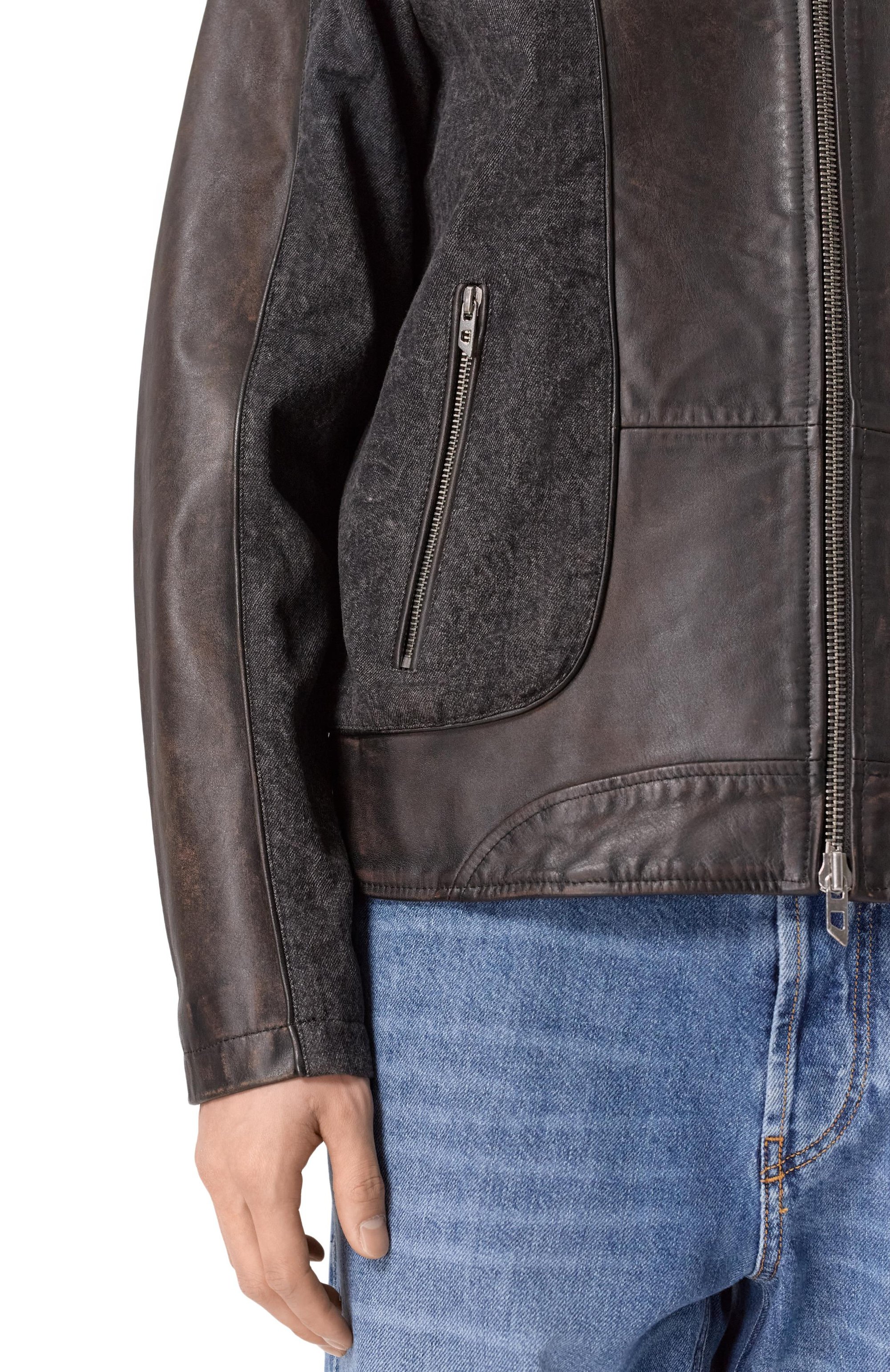 Кожаная куртка DIESEL темно-коричневого цвета по цене 85800 руб., арт. A21119/0GSBK, фото 5 Кожаная куртка DIESEL, арт. A21119/0GSBK, фото 5