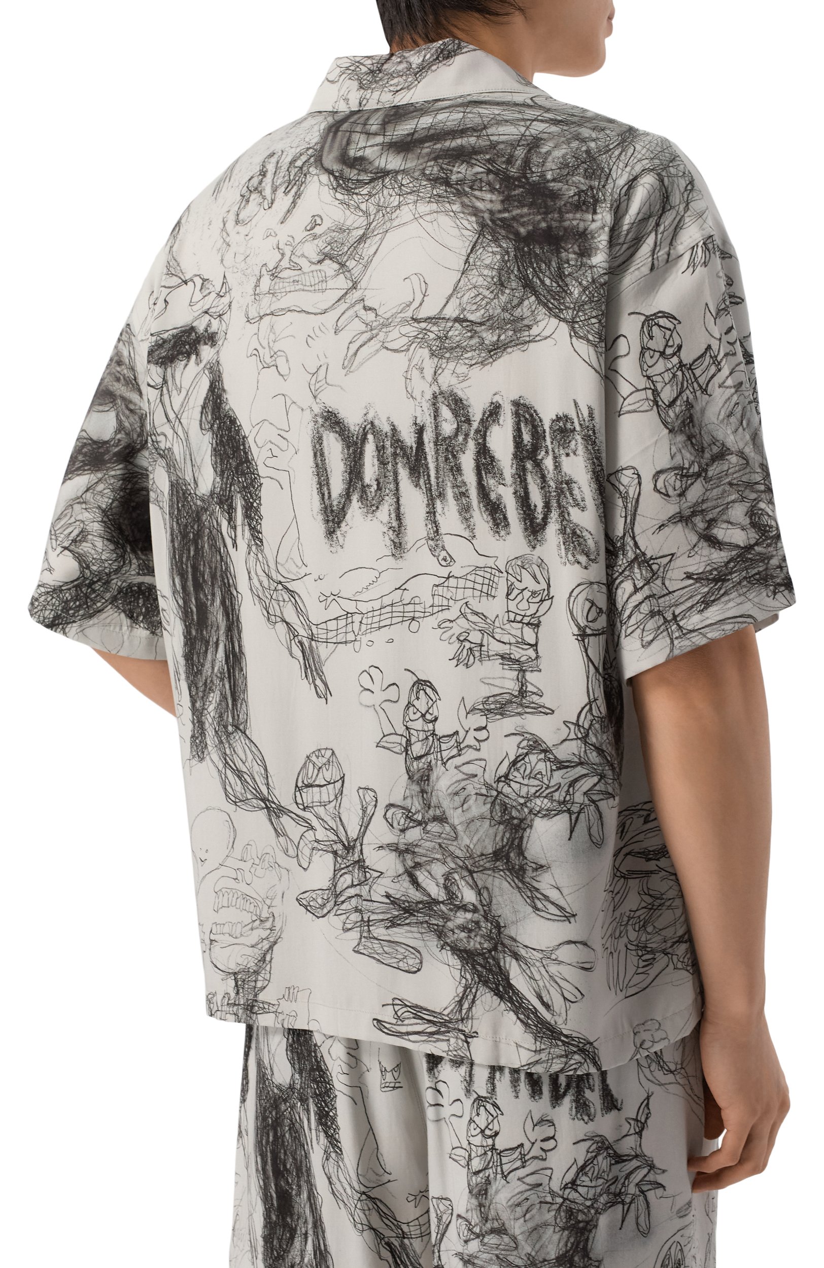 Рубашка из вискозы DOMREBEL светло-серого цвета по цене 37400 руб., арт. M DRAWINGS/CAMP C0LLAR SHIRT, фото 4 Рубашка из вискозы DOMREBEL, арт. M DRAWINGS/CAMP C0LLAR SHIRT, фото 4