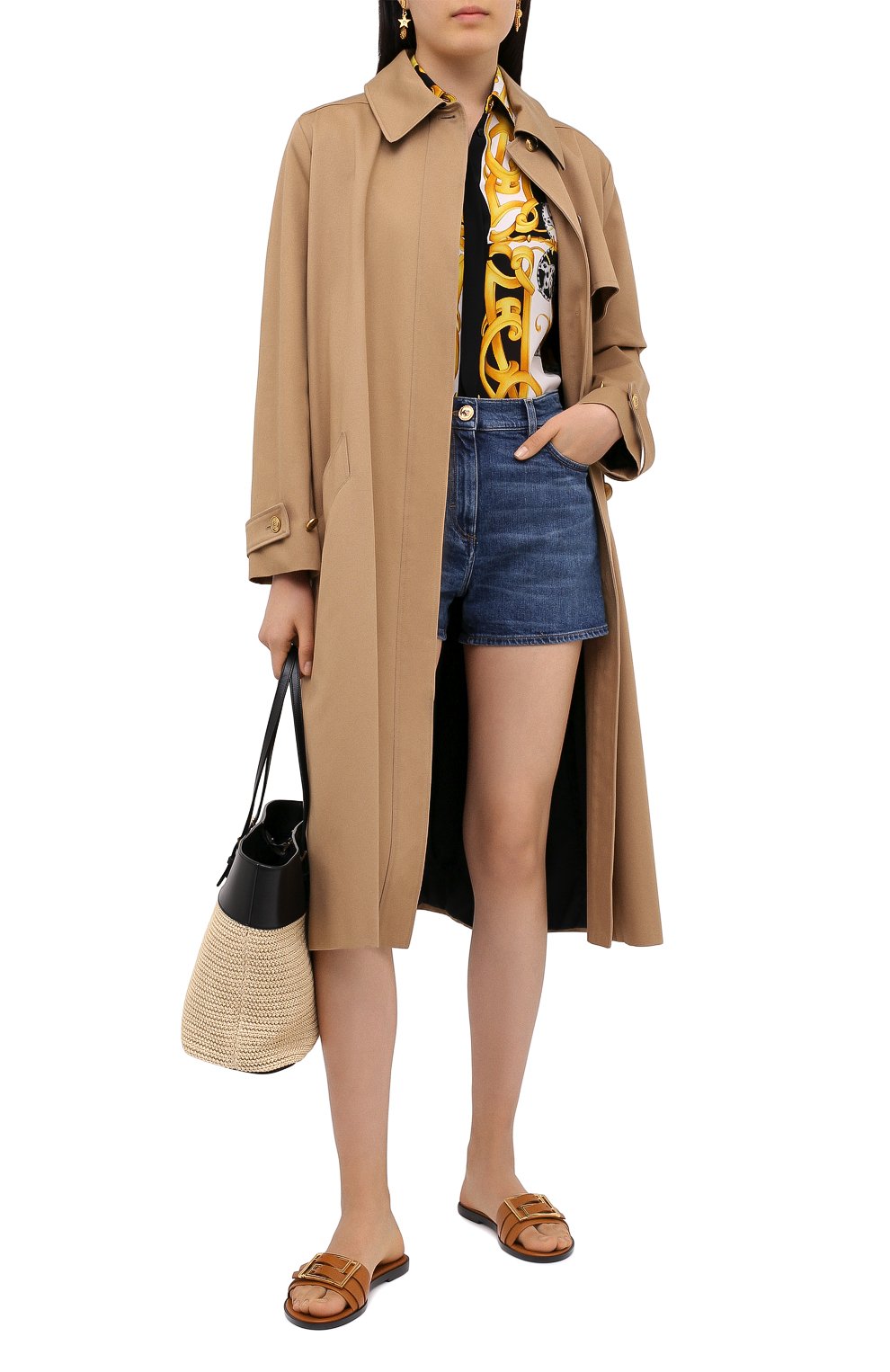 Джинсовые шорты VERSACE синего цвета по цене 67950 руб., арт. A86624/A235991, фото 3 Джинсовые шорты VERSACE, арт. A86624/A235991, фото 3