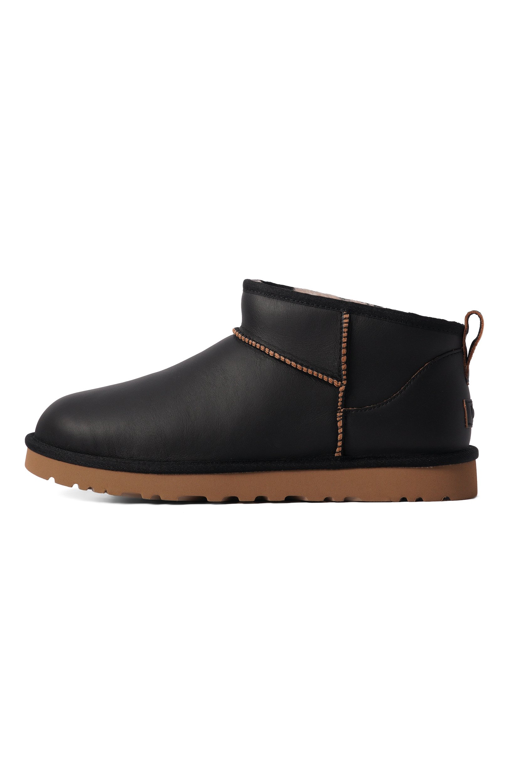 Кожаные угги classic ultra mini contrast UGG черного цвета по цене 26350 руб., арт. 1183372, фото 3 Кожаные угги classic ultra mini contrast UGG, арт. 1183372, фото 3