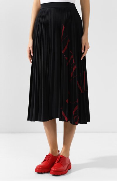 Плиссированная юбка VALENTINO черного цвета по цене 133500 руб., арт. SB3MD00U4T1, фото 3 Плиссированная юбка VALENTINO, арт. SB3MD00U4T1, фото 3