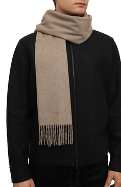 Мужской кашемировый шарф CORNELIANI бежевого цвета, арт. 94B344-9429029 | Фото 2 (Нос: Не проставлено; Материал: Шерсть, Текстиль, Кашемир; Материал сплава: Проставлено; Кросс-КТ: кашемир; Мужское Кросс-КТ: Шарфы - с бахромой)