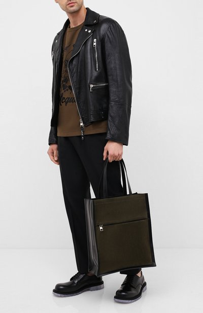 Замшевая сумка-шопер ALEXANDER MCQUEEN хаки цвета по цене 149500 руб., арт. 625508/2E01Y, фото 2 Замшевая сумка-шопер ALEXANDER MCQUEEN, арт. 625508/2E01Y, фото 2