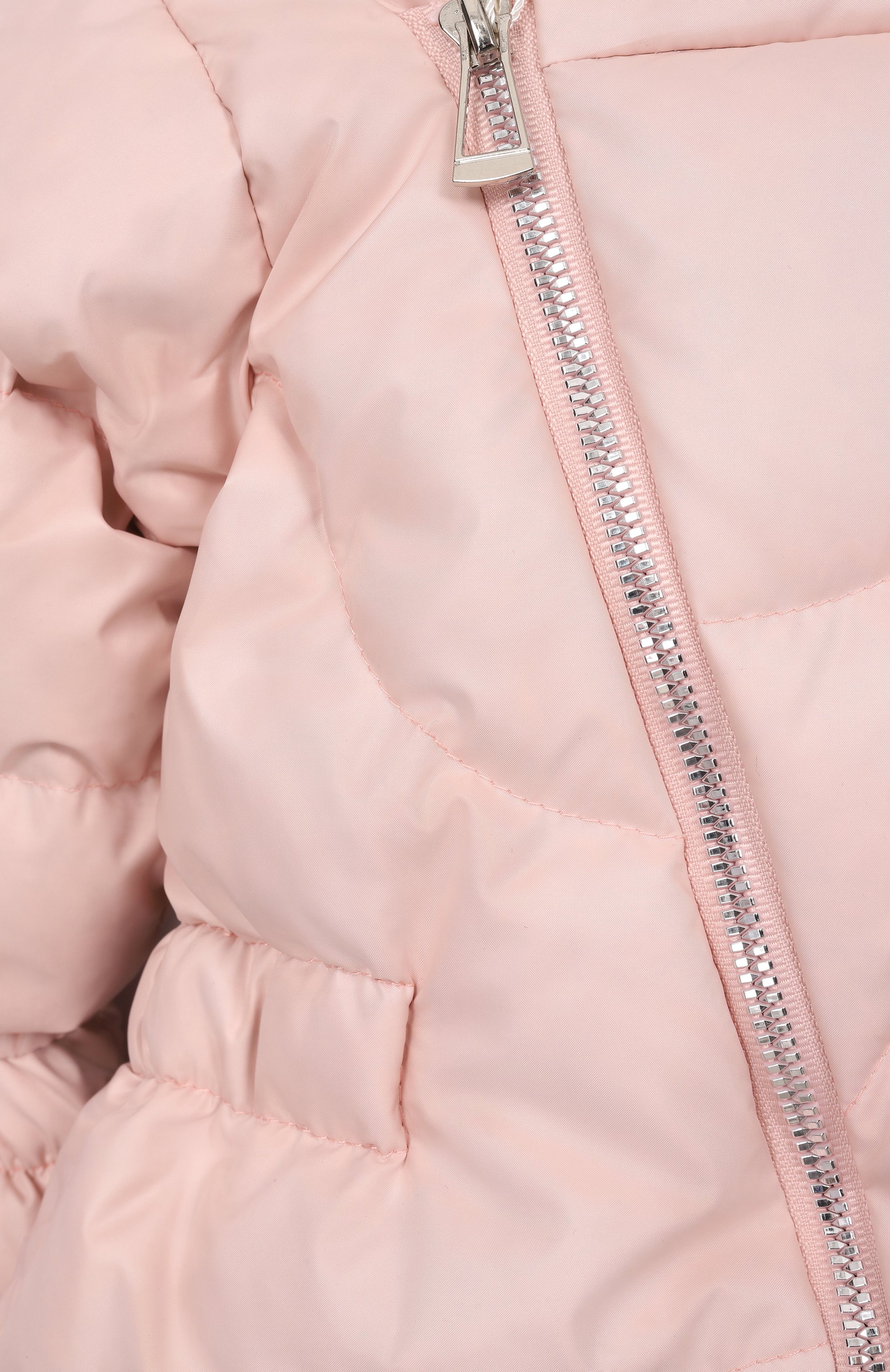 Пуховый комбинезон мона CHEPE светло-розового цвета по цене 17400 руб., арт. 391205, фото 3 Пуховый комбинезон мона CHEPE, арт. 391205, фото 3