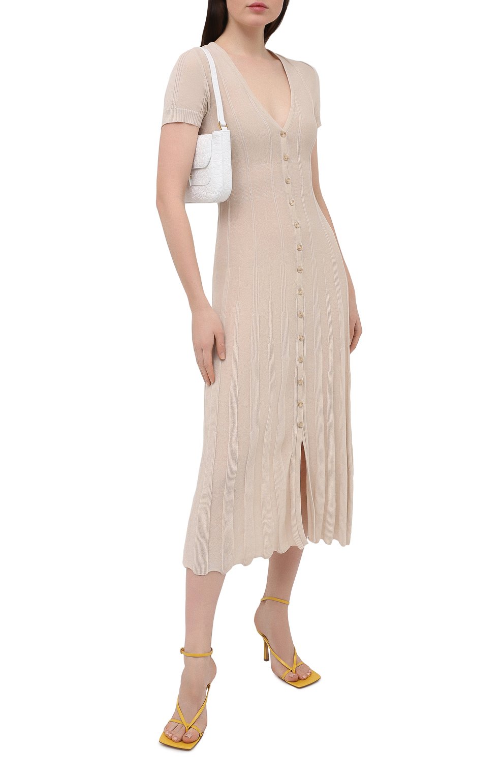 Хлопковое платье JACQUEMUS бежевого цвета по цене 49950 руб., арт. 211KN20/200800, фото 2 Хлопковое платье JACQUEMUS, арт. 211KN20/200800, фото 2