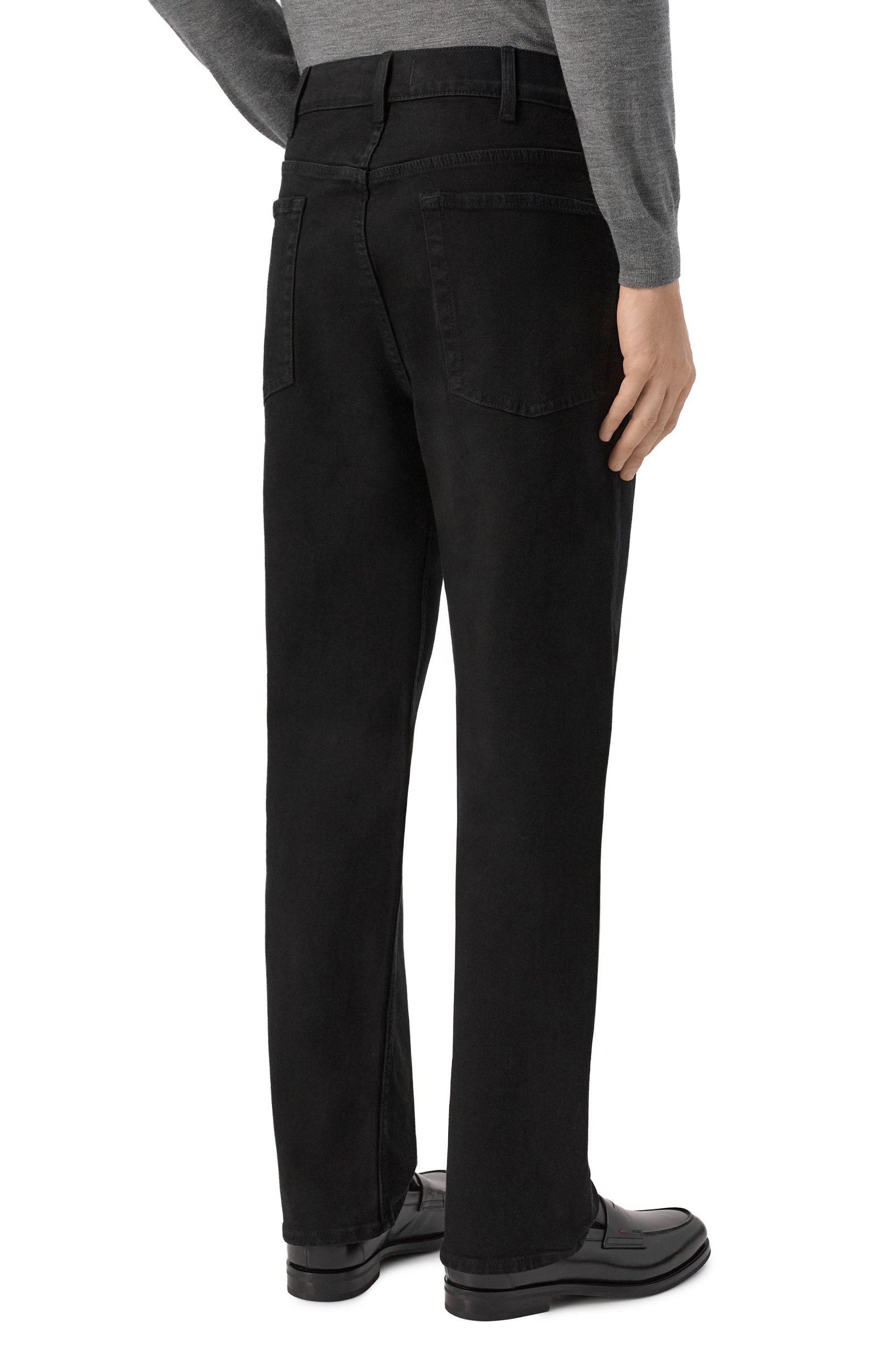 Джинсы straight 7 FOR ALL MANKIND черного цвета по цене 31900 руб., арт. 7T4D0A20, фото 4 Джинсы straight 7 FOR ALL MANKIND, арт. 7T4D0A20, фото 4