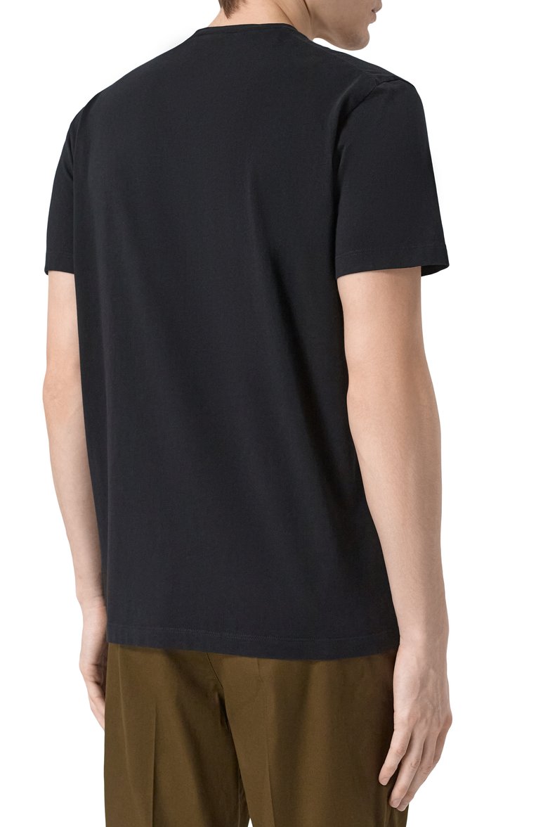 Мужская хлопковая футболка DSQUARED2 черного цвета, арт. S74GD1394/D20020 | Фото 4 (Длина (для топов): Стандартные; Драгоценные камни: Проставлено; Рукава: Короткие; Материал сплава: Проставлено; Принт: С принтом; Стили: Кэжуэл; Материал внешний: Хлопок; Кросс-КТ: Джерси; Мужское Кросс-КТ: Футболка-одежда)