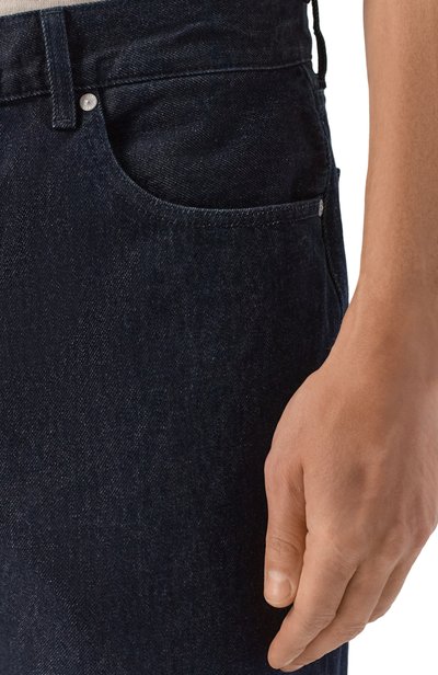 Джинсы twisted modern straight 7 FOR ALL MANKIND черного цвета по цене 31900 руб., арт. 7TD80H48-3U2, фото 5 Джинсы twisted modern straight 7 FOR ALL MANKIND, арт. 7TD80H48-3U2, фото 5