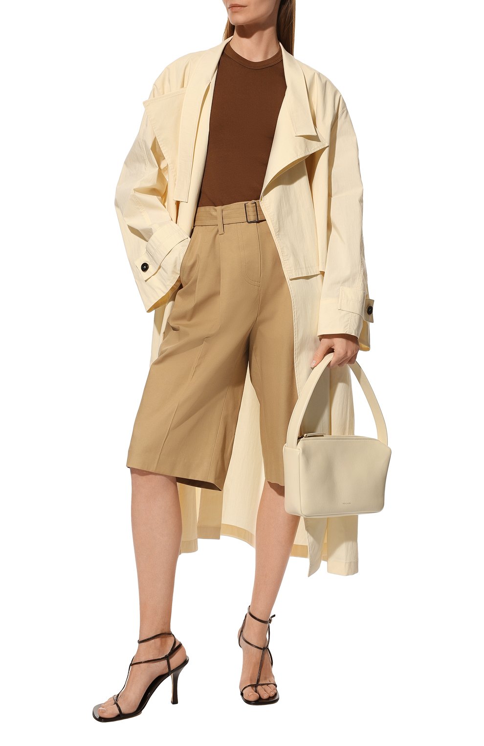 Хлопковые шорты LOW CLASSIC бежевого цвета по цене 31050 руб., арт. L0W22PF_PT02BE, фото 2 Хлопковые шорты LOW CLASSIC, арт. L0W22PF_PT02BE, фото 2