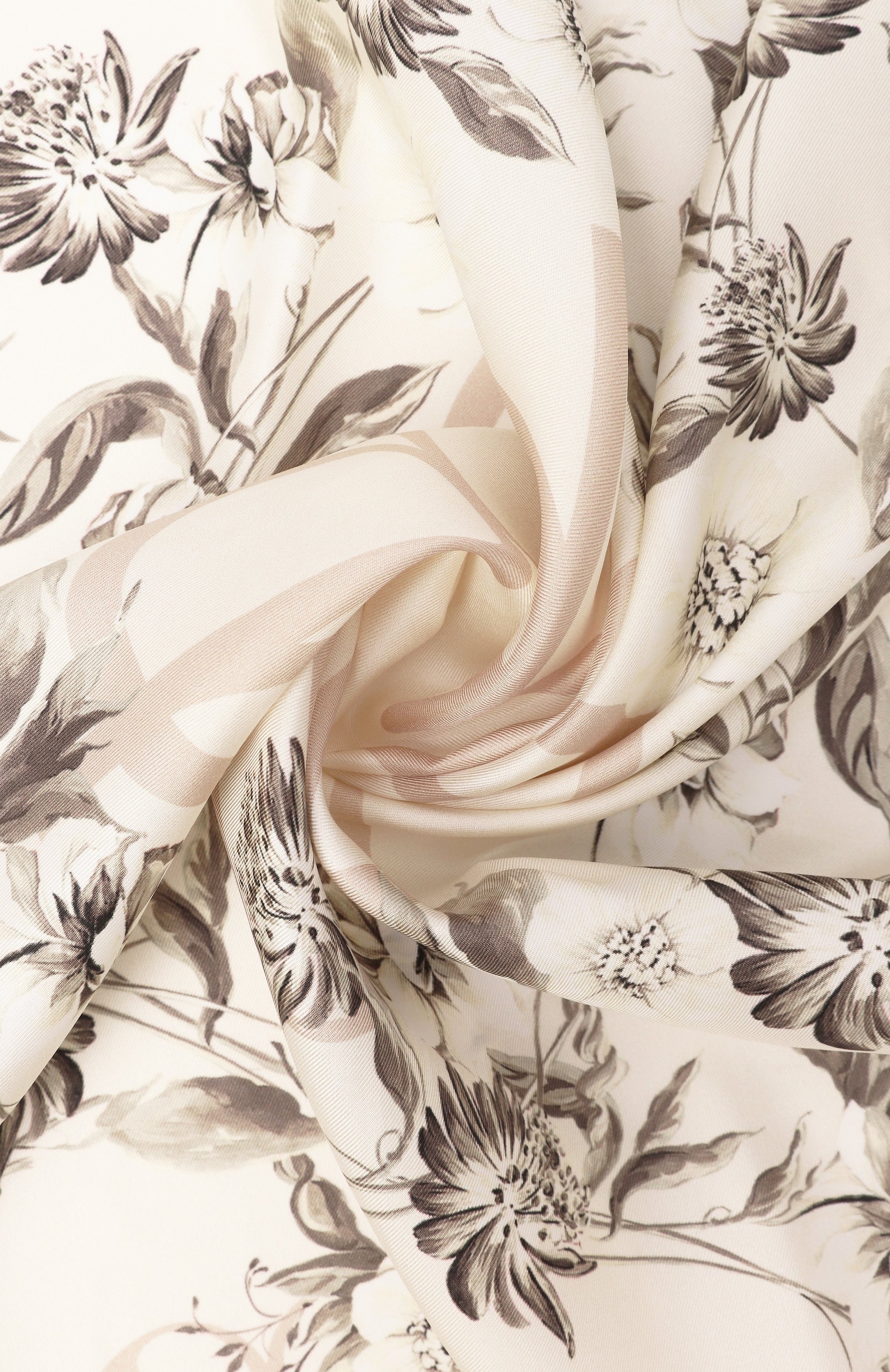 Шелковый платок ELIE SAAB кремового цвета по цене 47350 руб., арт. SE9090SR686, фото 3 Шелковый платок ELIE SAAB, арт. SE9090SR686, фото 3