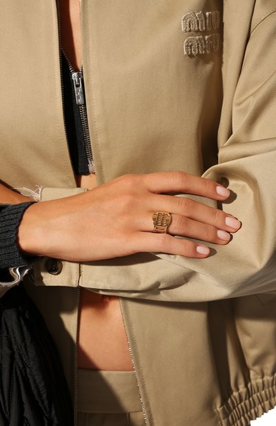 Кольцо MIU MIU золотого цвета по цене 42000 руб., арт. 5JA106-2DTU-F0056, фото 2 Кольцо MIU MIU, арт. 5JA106-2DTU-F0056, фото 2